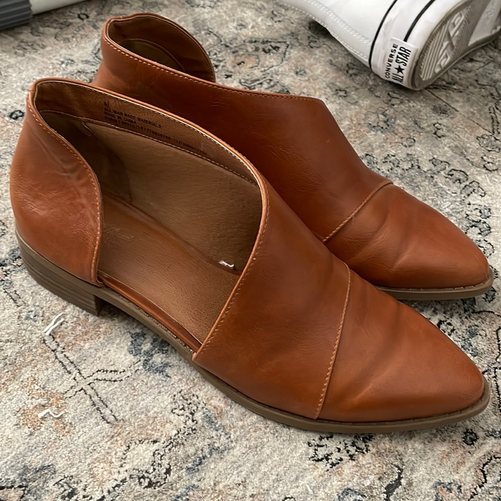 Tan faux leather mules flats